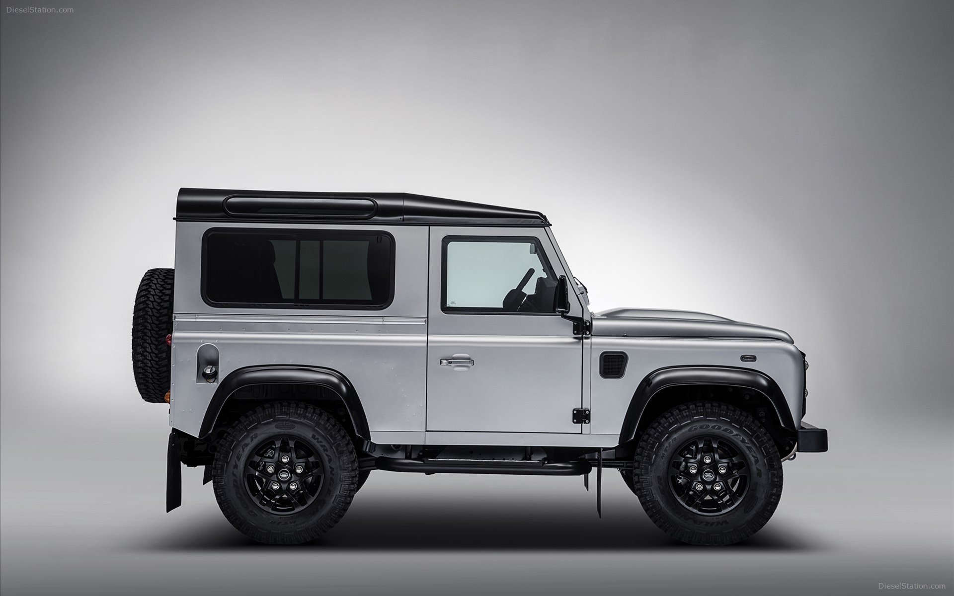 Land Rover Defender 2 Million 2015